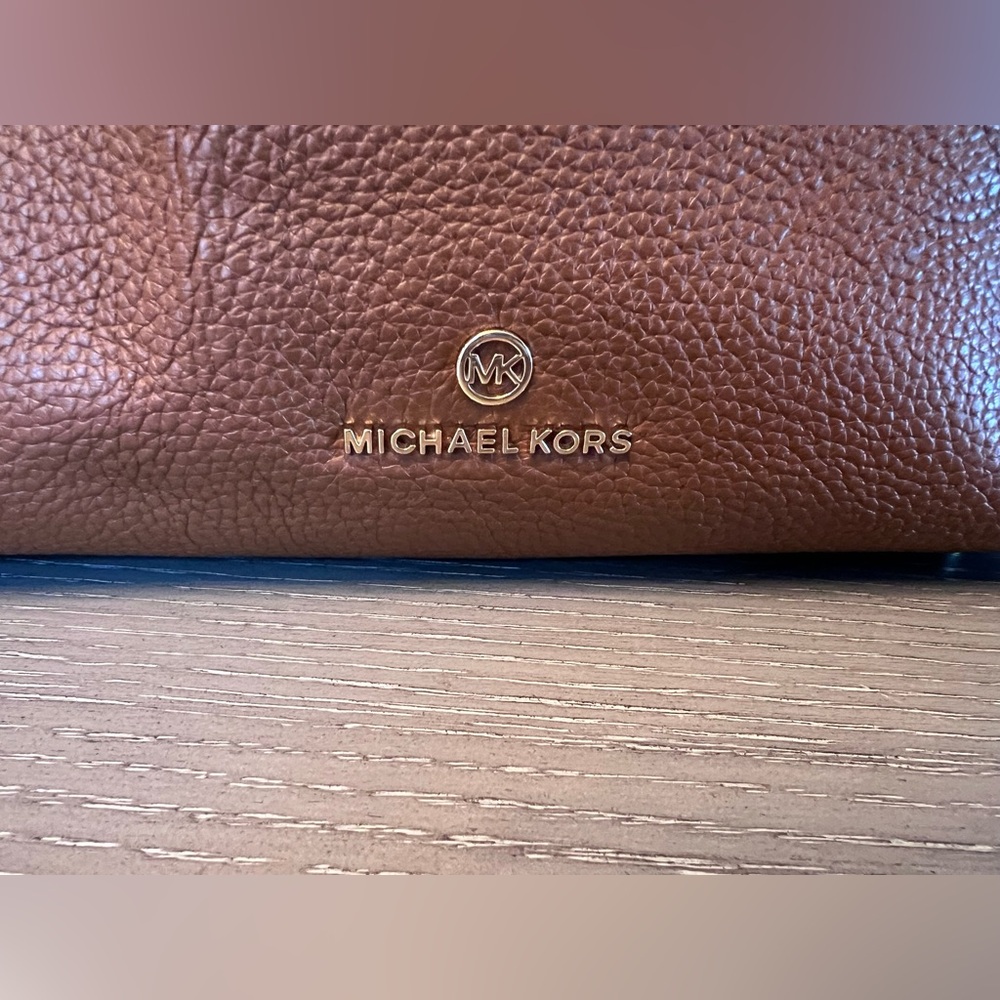Michael Kors Tan Leather Shoulder Bag - Picture 9 of 16